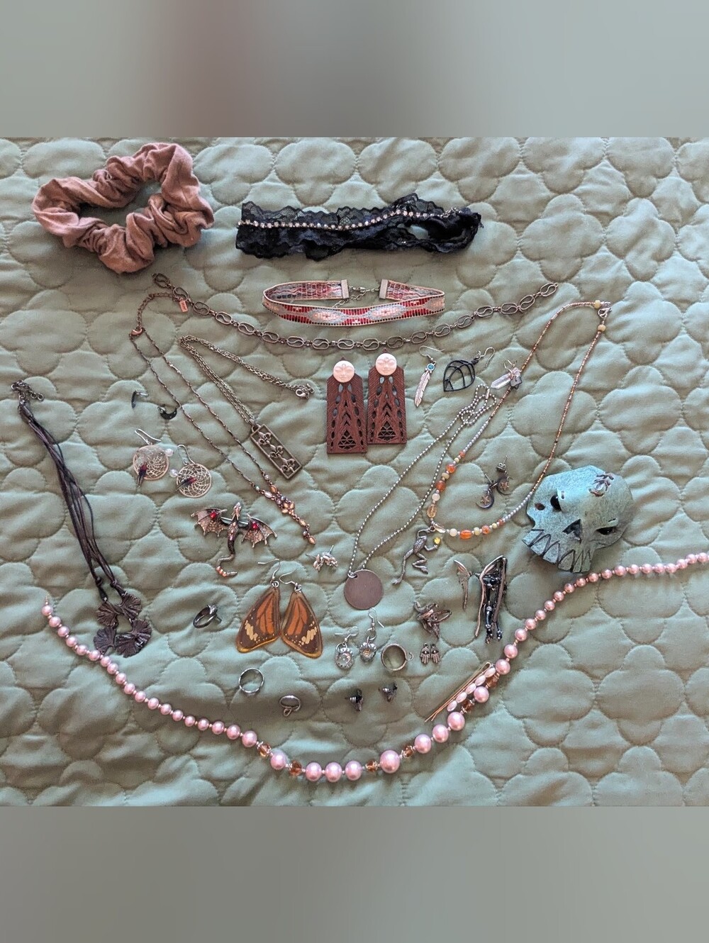 Assorted Women's Jewelry - Mixed Necklaces, Earrings, Rings, And Hair Pieces